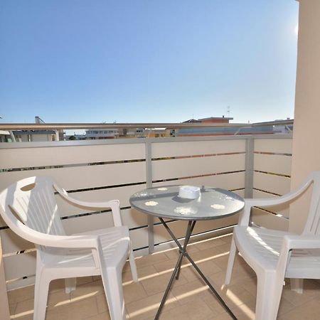 Condominio Bristol Bibione Exterior photo