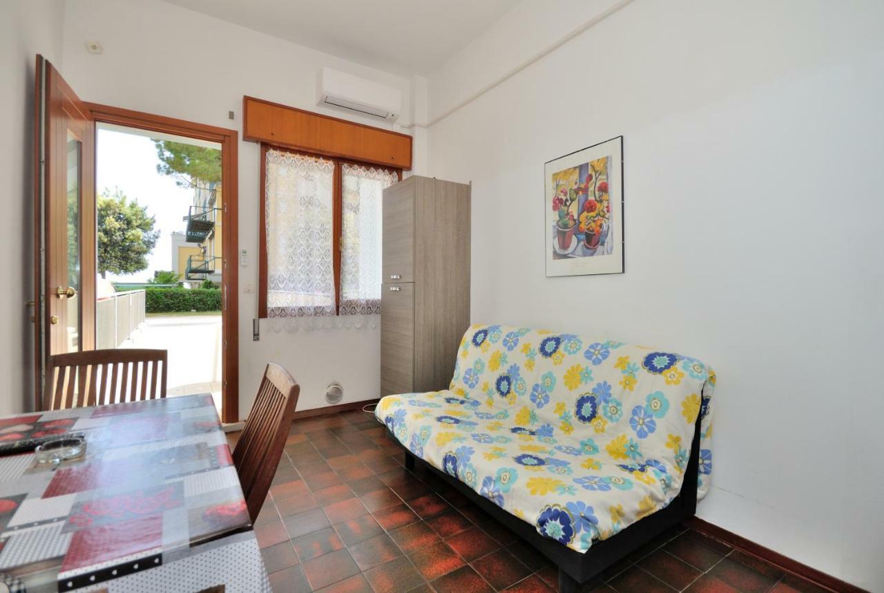 Condominio Bristol Bibione Exterior photo